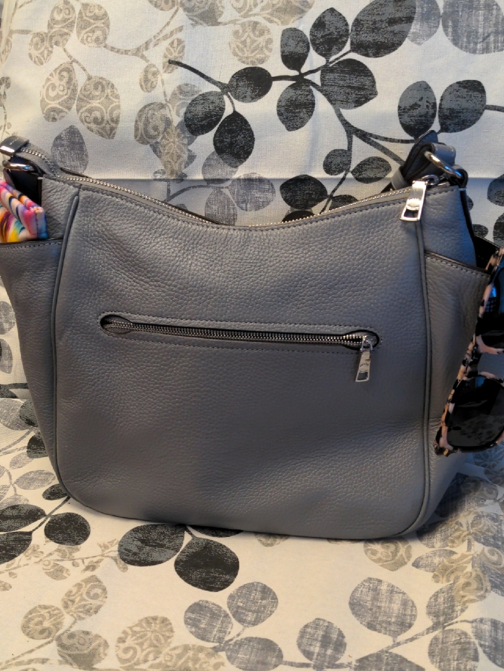 Stylish Coach Shoulder Bag - Picture 3 of 6